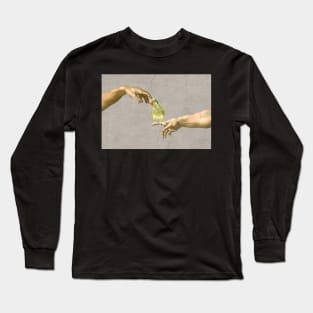 scritching a monk parakeet #full Long Sleeve T-Shirt